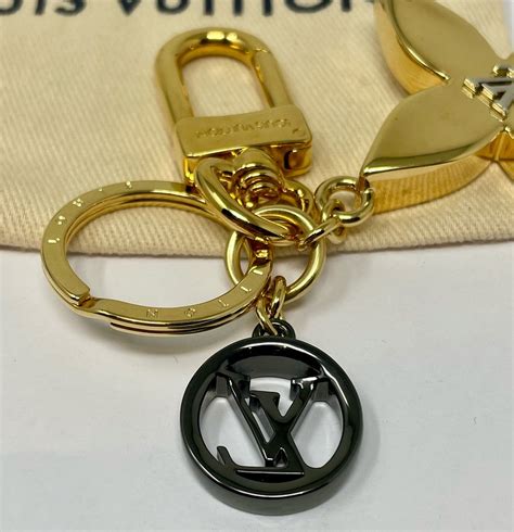 sleutelhanger louis vuitton prijs|Louis Vuitton Sleutelhangers voor Dames .